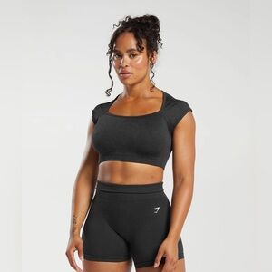 ADAPT FLECK SEAMLESS CROP TOP & Fleck Shorts - Black/Smokey Grey